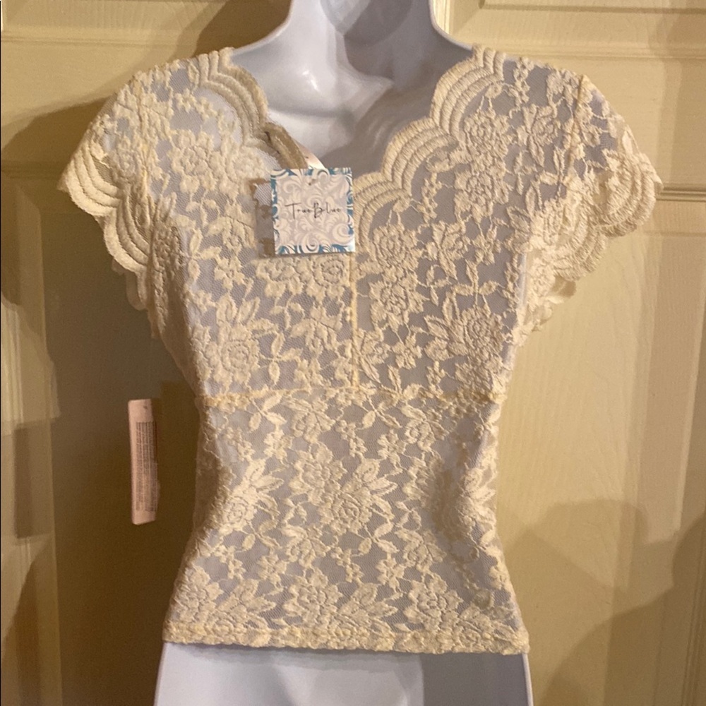RD Style Cream Lace V-Neck Cap Sleeve Top - Picture 4 of 6